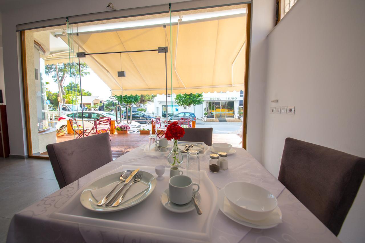Hotel Alina Saranda Extérieur photo