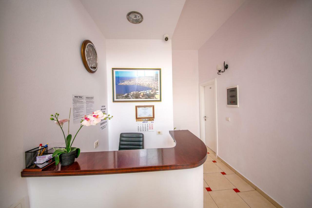 Hotel Alina Saranda Extérieur photo